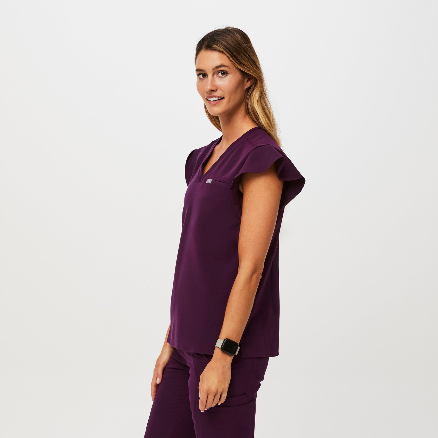 https://cdn.shopify.com/s/files/1/0139/8942/files/Q2_2023_06_DEEP-PURPLE_NATAL-FLUTTER-TOP_W_MADI_36394_26ef8e38-abd0-4947-a025-785ff63ec5f7.jpg?v=1690225314
