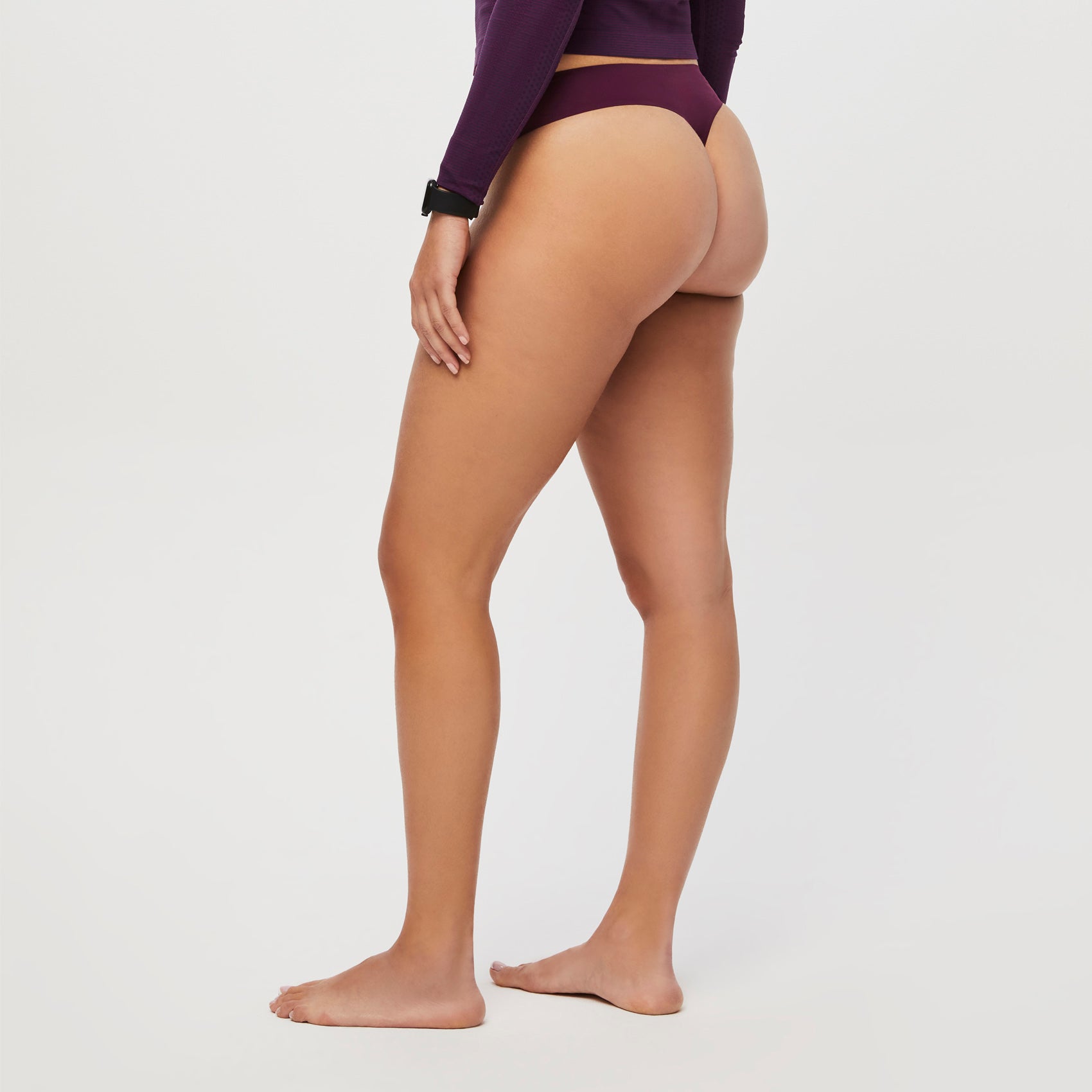 https://cdn.shopify.com/s/files/1/0139/8942/files/Q2_2023_06_DEEP-PURPLE_THONG-UNDERSCRUB_W_SALOME_28592.jpg?v=1690226059