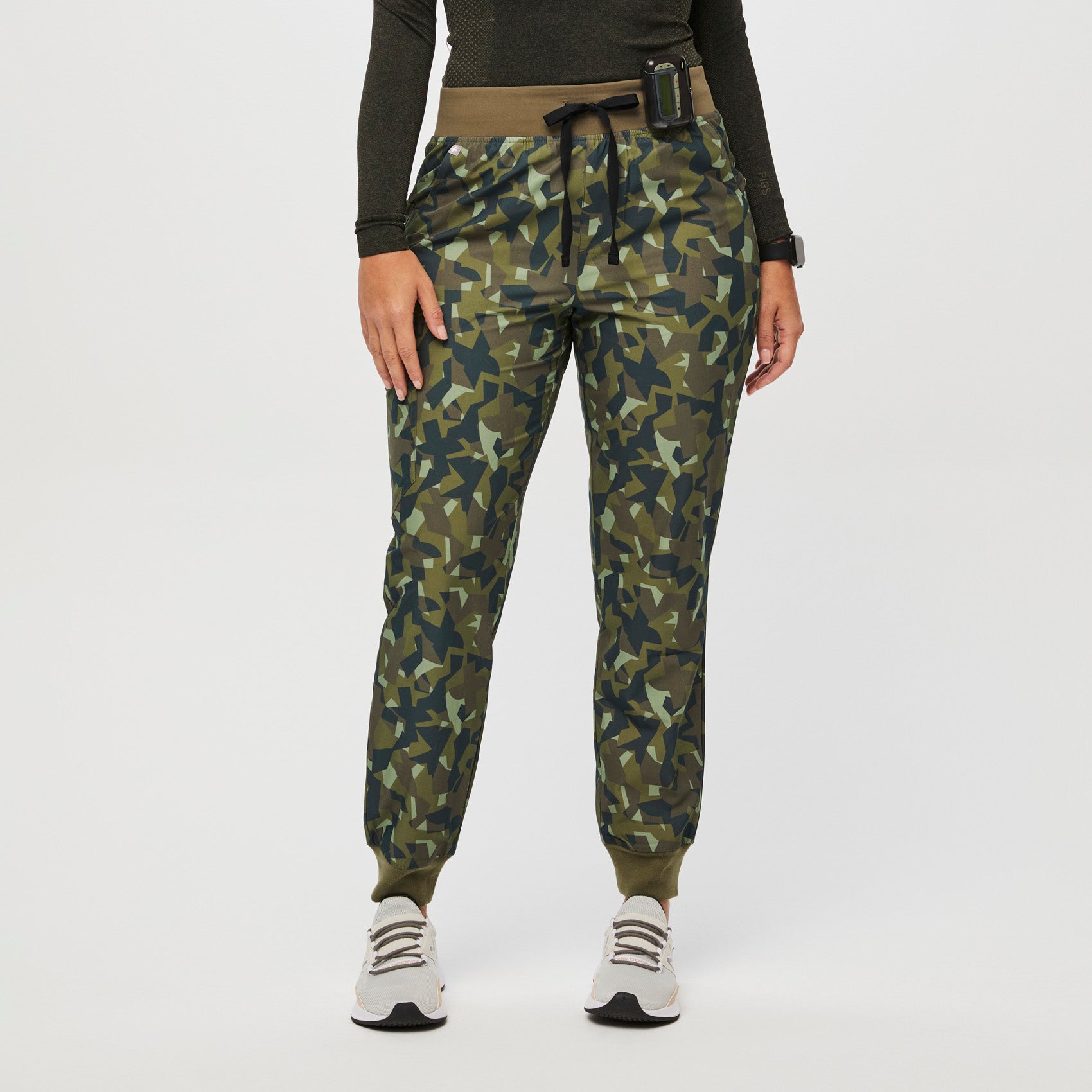 Womens tall shop camo pants