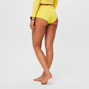 https://cdn.shopify.com/s/files/1/0139/8942/files/Q2_2023_06_SULPHUR_HIPSTER-UNDERS_W_MADI_36088.jpg?v=1690226107