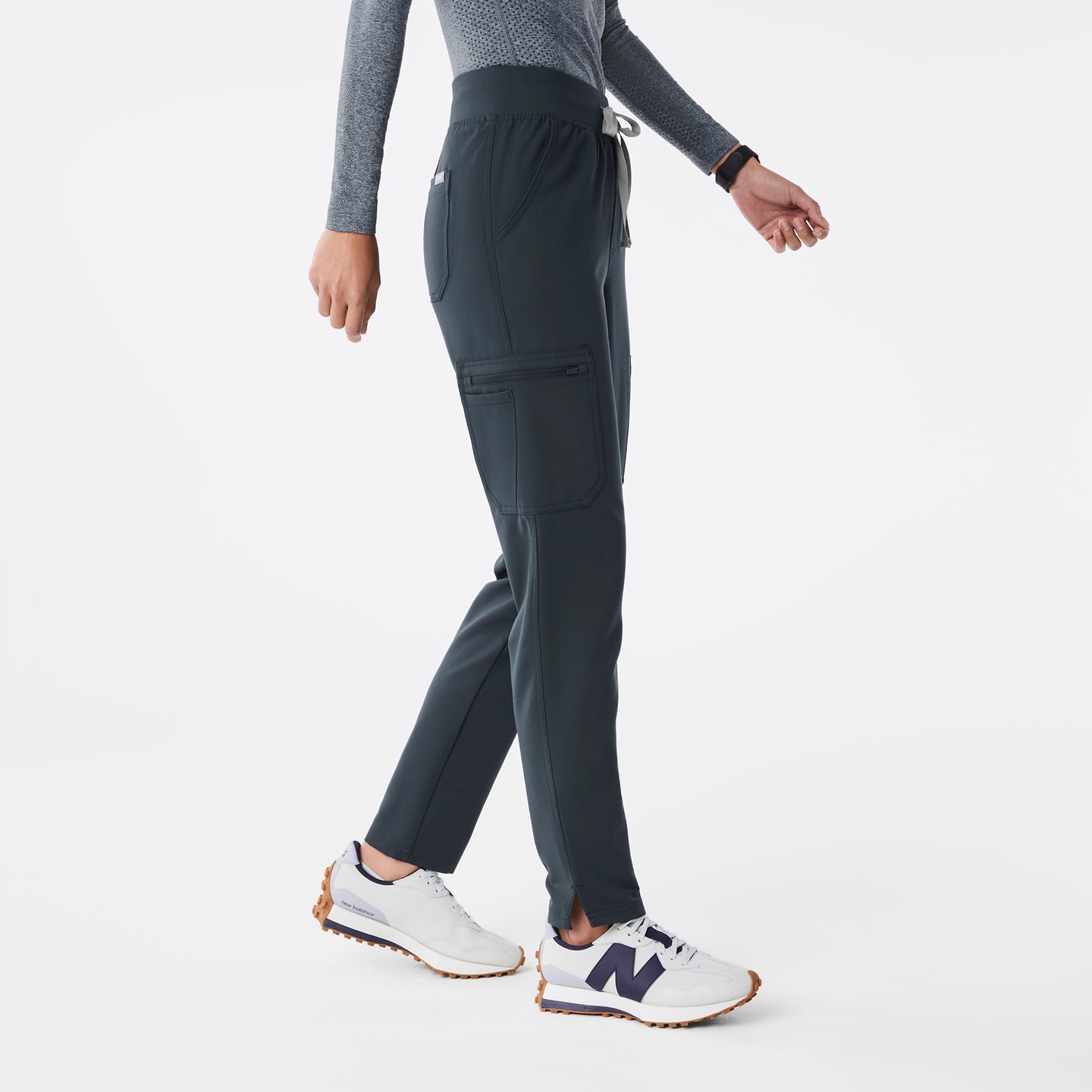 Women’s High Waisted Yola Skinny Scrub Pants™ Dark Harbor · FIGS