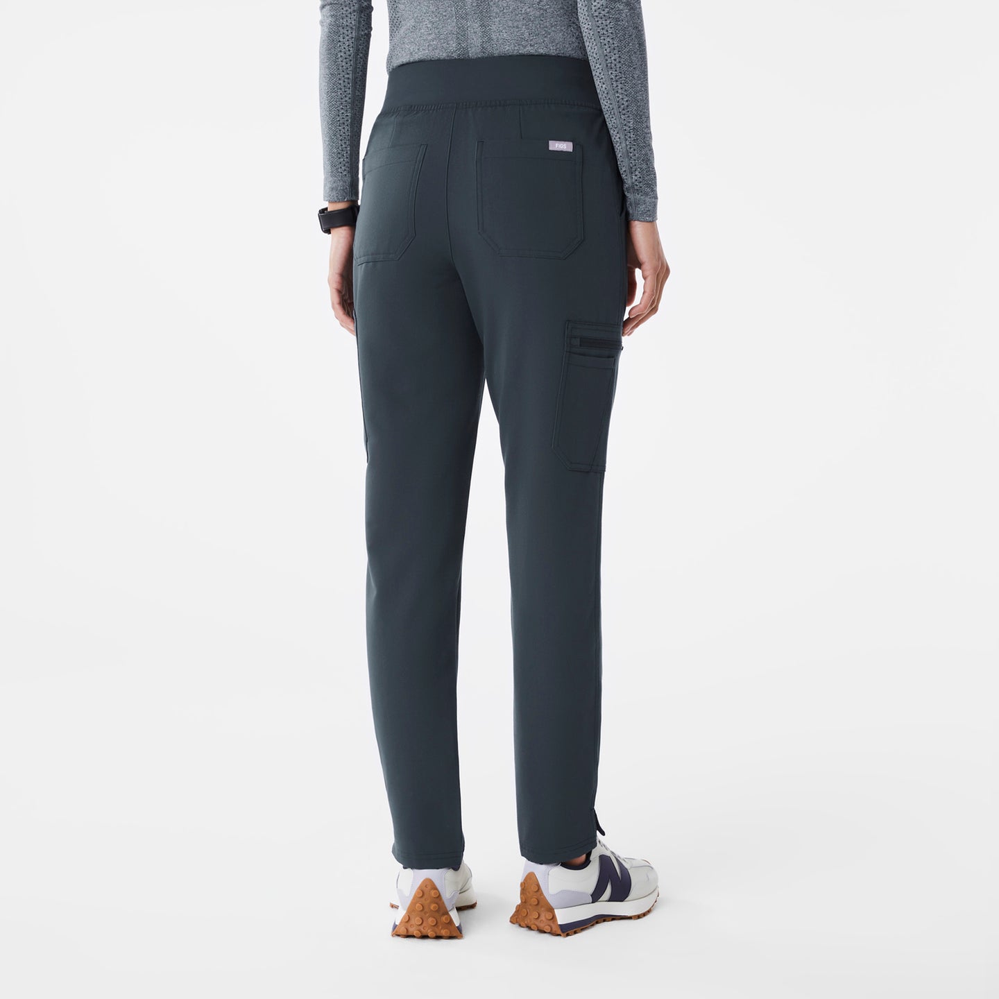 Women’s High Waisted Yola Skinny Scrub Pants™ Dark Harbor · FIGS