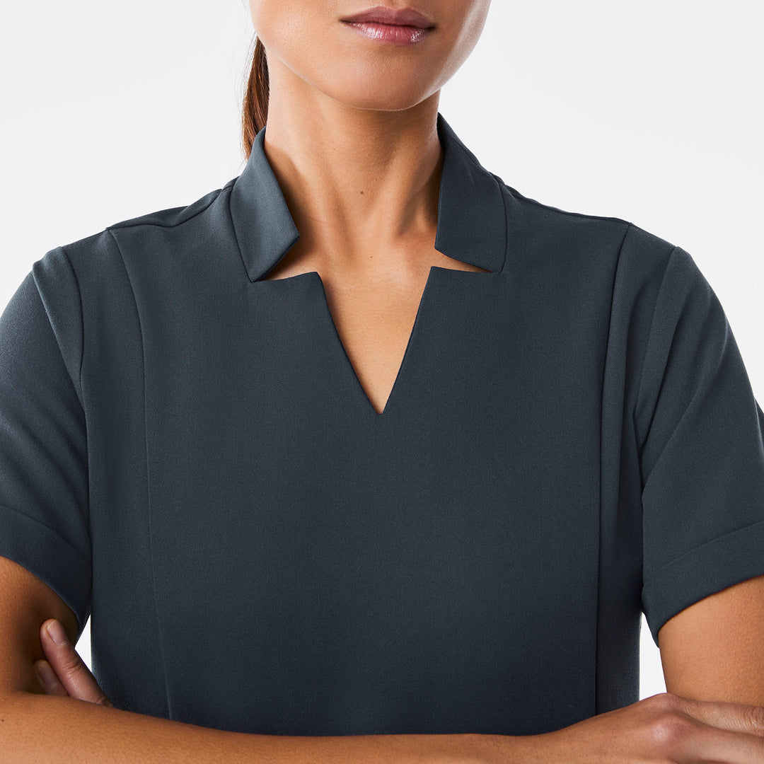 Women’s Inala Scrub Top Dark Harbour · FIGS