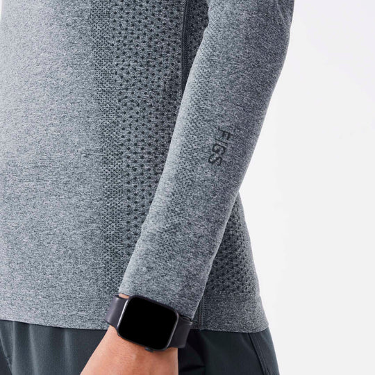 Women's Salta Seamless Longsleeve Underscrub Light Dark Harbor · FIGS
