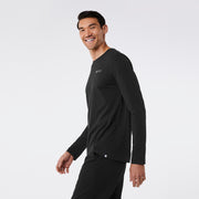 https://cdn.shopify.com/s/files/1/0139/8942/files/Q2_2024_4_BLACK_FIGSLOGOSUPERSOFTLS_M_SCOTT_1002.jpg?v=1716937004