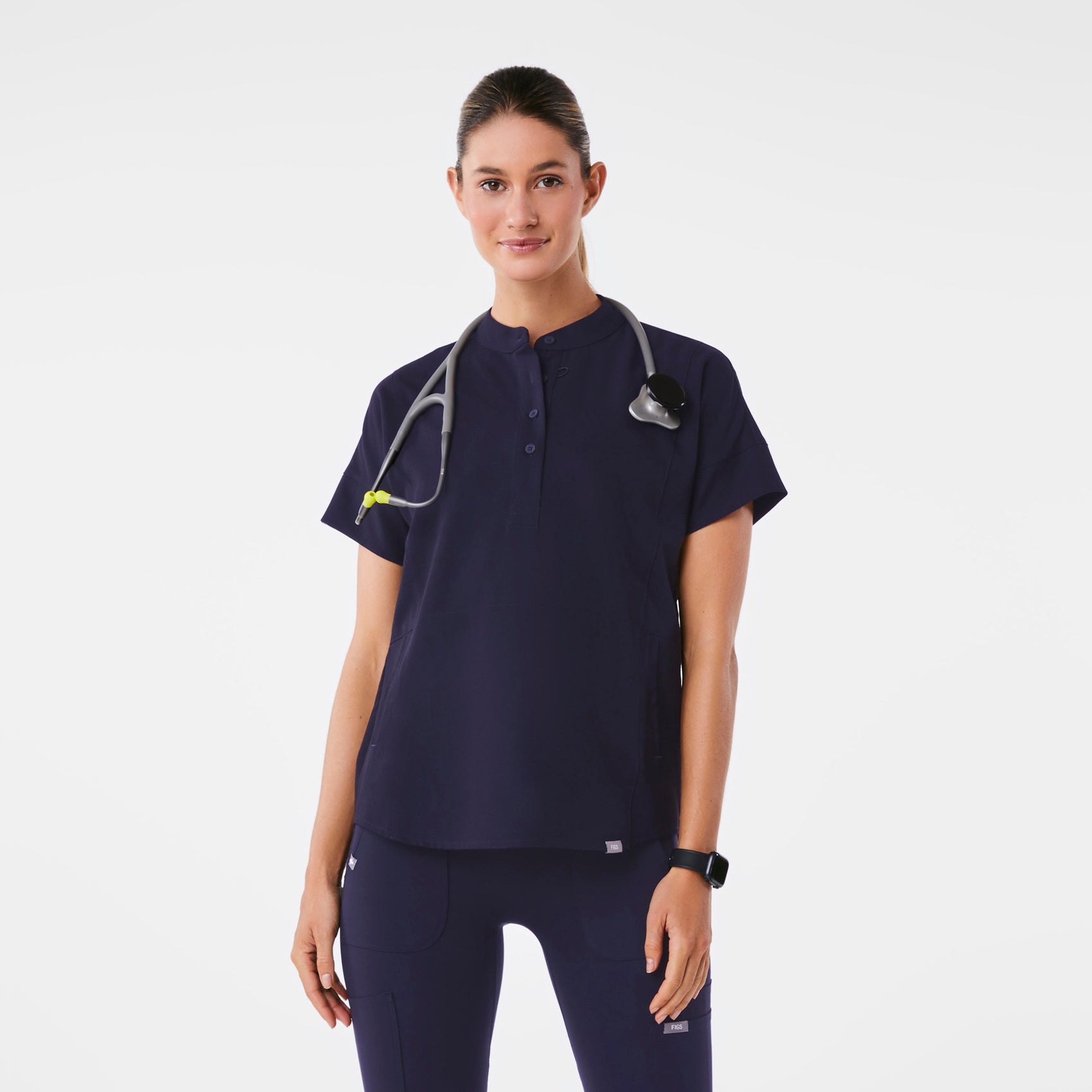 Women’s Manila Oversized Scrub Top Navy · FIGS