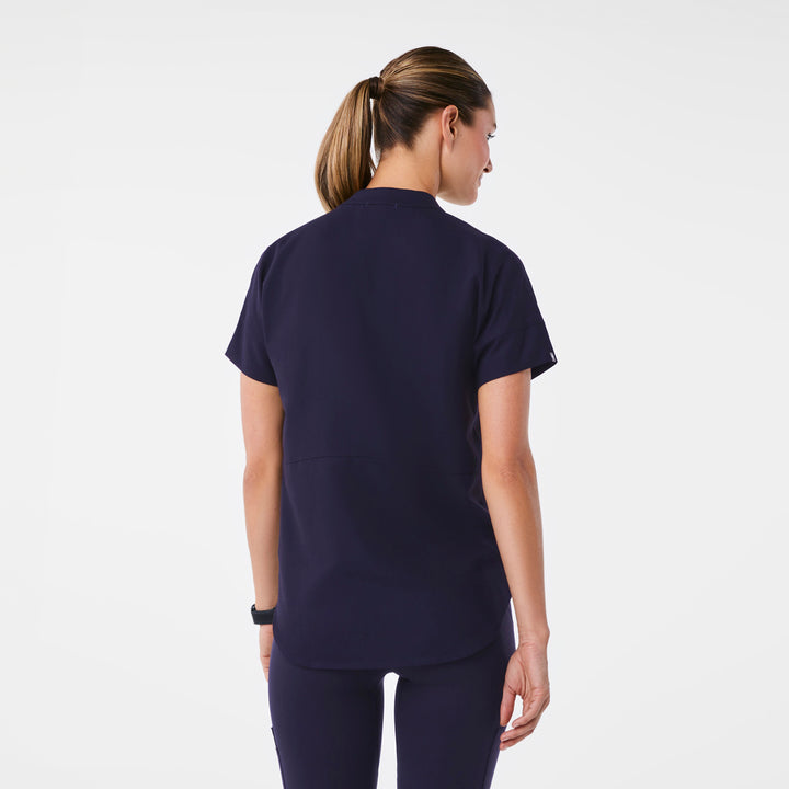 Women’s Manila Oversized Scrub Top Navy · FIGS