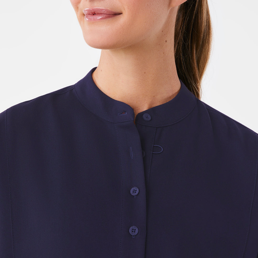 Women’s Manila Oversized Scrub Top Navy · FIGS