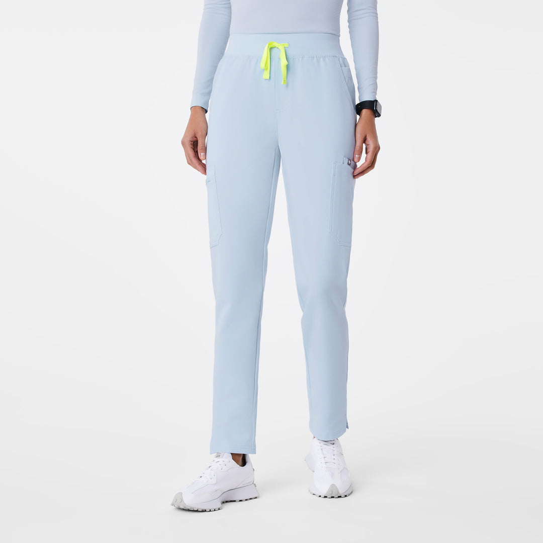 Women’s High Waisted Yola Skinny Scrub Pants™ · FIGS