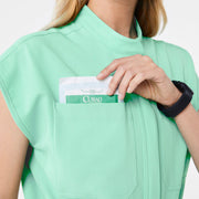 https://cdn.shopify.com/s/files/1/0139/8942/files/Q2_2024_5_MARINER_RAFAELAJUMPSUIT_NATALIE_455.jpg?v=1741014588