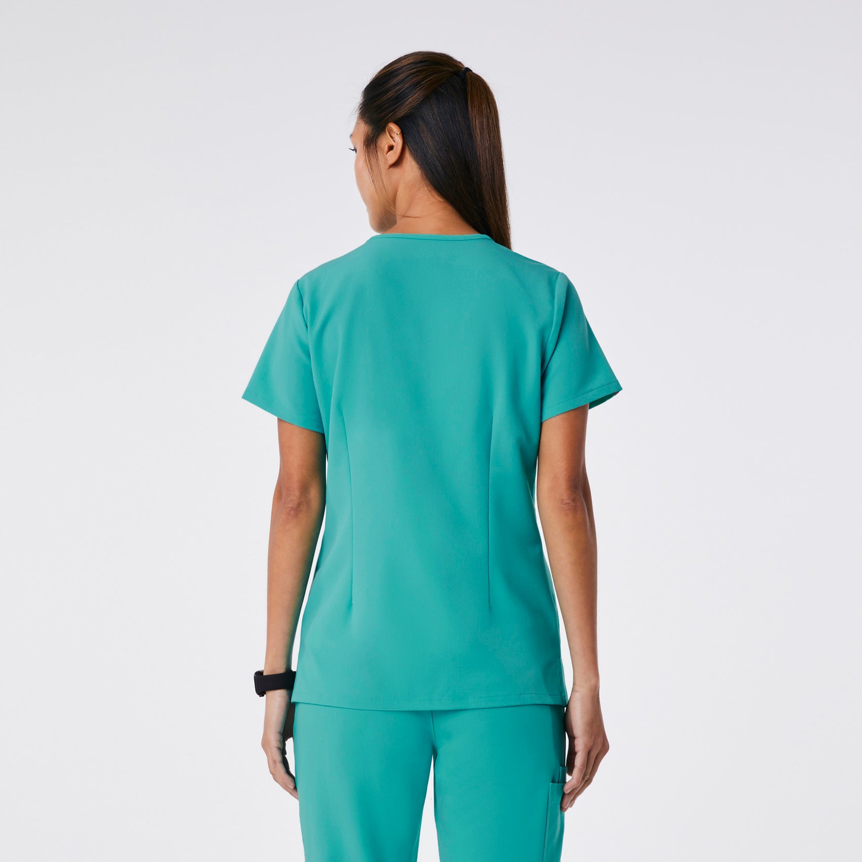 Women's Casma ThreePocket Scrub Top™ Oasis · FIGS