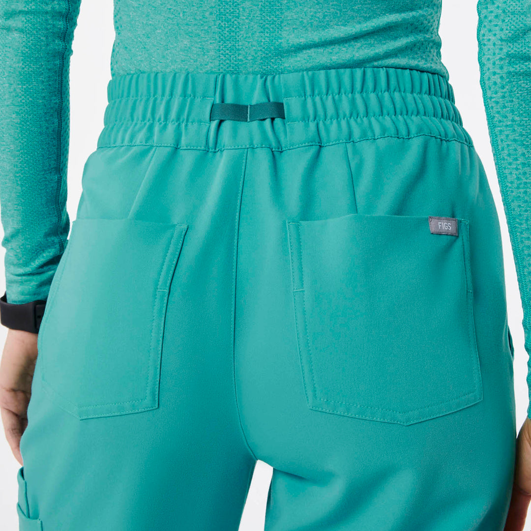 Women’s High Waisted Uman Relaxed Jogger Scrub Pants Oasis · FIGS