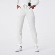 https://cdn.shopify.com/s/files/1/0139/8942/files/Q2_2024_5_OPTICWHITE_HWZAMORA_DEJA_1102.jpg?v=1720544553
