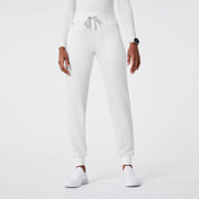 https://cdn.shopify.com/s/files/1/0139/8942/files/Q2_2024_5_OPTICWHITE_ZAMORA_DEJA_1032.jpg?v=1720544900