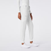 https://cdn.shopify.com/s/files/1/0139/8942/files/Q2_2024_5_OPTICWHITE_ZAMORA_DEJA_1040.jpg?v=1720544900