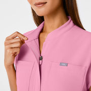 https://cdn.shopify.com/s/files/1/0139/8942/files/Q2_2024_5_PINKSANDS_RAFAELAJUMPSUIT_CHARO_689_a8c2a3b3-286f-48db-a665-1d066175b7df.jpg?v=1736351676