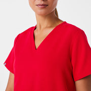 https://cdn.shopify.com/s/files/1/0139/8942/files/Q2_2024_5_POP-RED_CASMA_CHARO_1072.jpg?v=1736969074