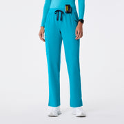https://cdn.shopify.com/s/files/1/0139/8942/files/Q2_2024_5_TEAL_KADE_CHARO_342.jpg?v=1739903685
