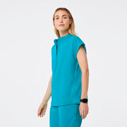 https://cdn.shopify.com/s/files/1/0139/8942/files/Q2_2024_5_TEAL_RAFAELA_NATALIE_323.jpg?v=1739903715