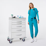 https://cdn.shopify.com/s/files/1/0139/8942/files/Q2_2024_5_TEAL_UMANJOGGER_NATALIE_736.jpg?v=1736361008