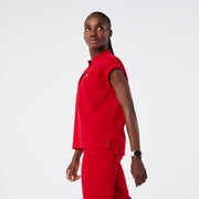 https://cdn.shopify.com/s/files/1/0139/8942/files/Q2_2024_5_WINNINGRED_PAYSONRELAXEDHENLEYTOP_AWA_1798.jpg?v=1720551013