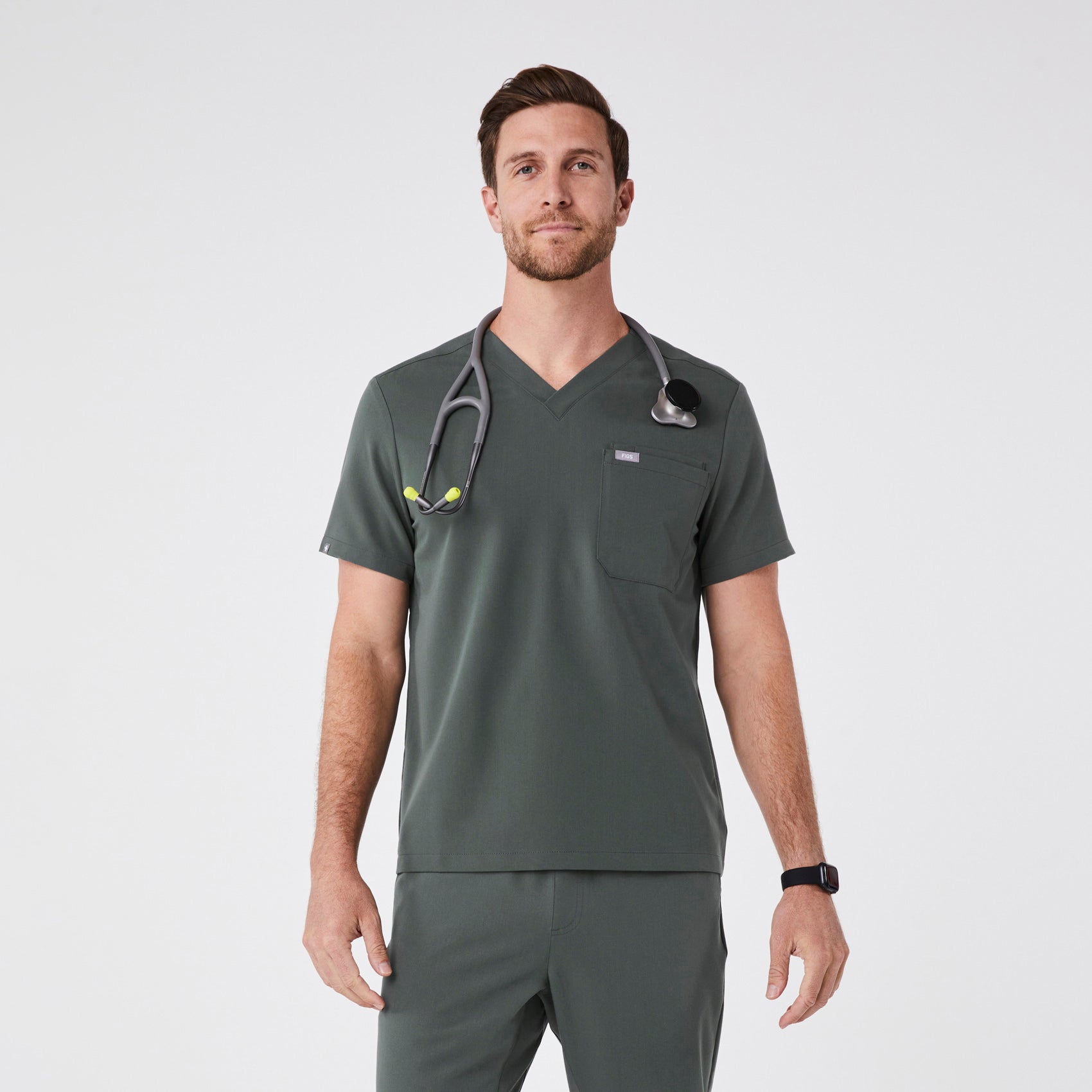 Men s Leon Three Pocket Scrub Top Bonsai FIGS