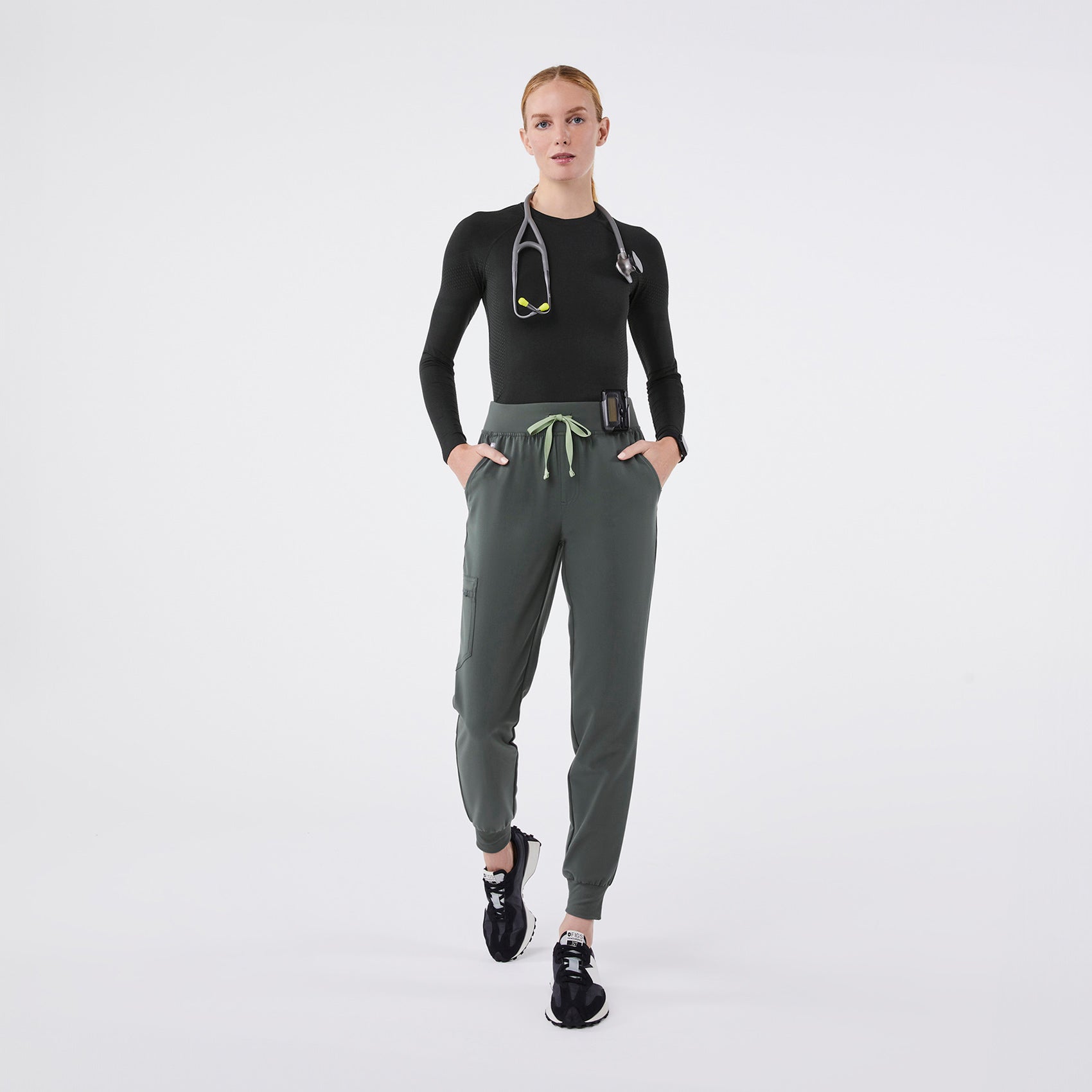 Women's High Waisted Zamora Jogger Scrub Pants™ - Bonsai · FIGS