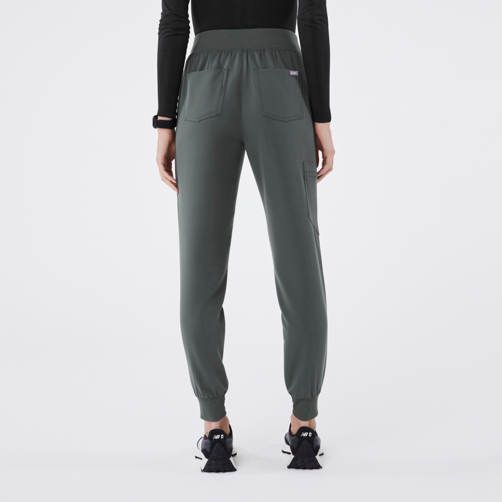 Women’s High Waisted Zamora Jogger Scrub Pants™ Bonsai · FIGS