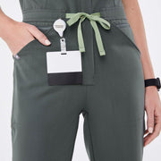 https://cdn.shopify.com/s/files/1/0139/8942/files/Q2_62024_6_BONSAI_RAFAELACARGOJUMPSUIT_CLARA_184.jpg?v=1720030864