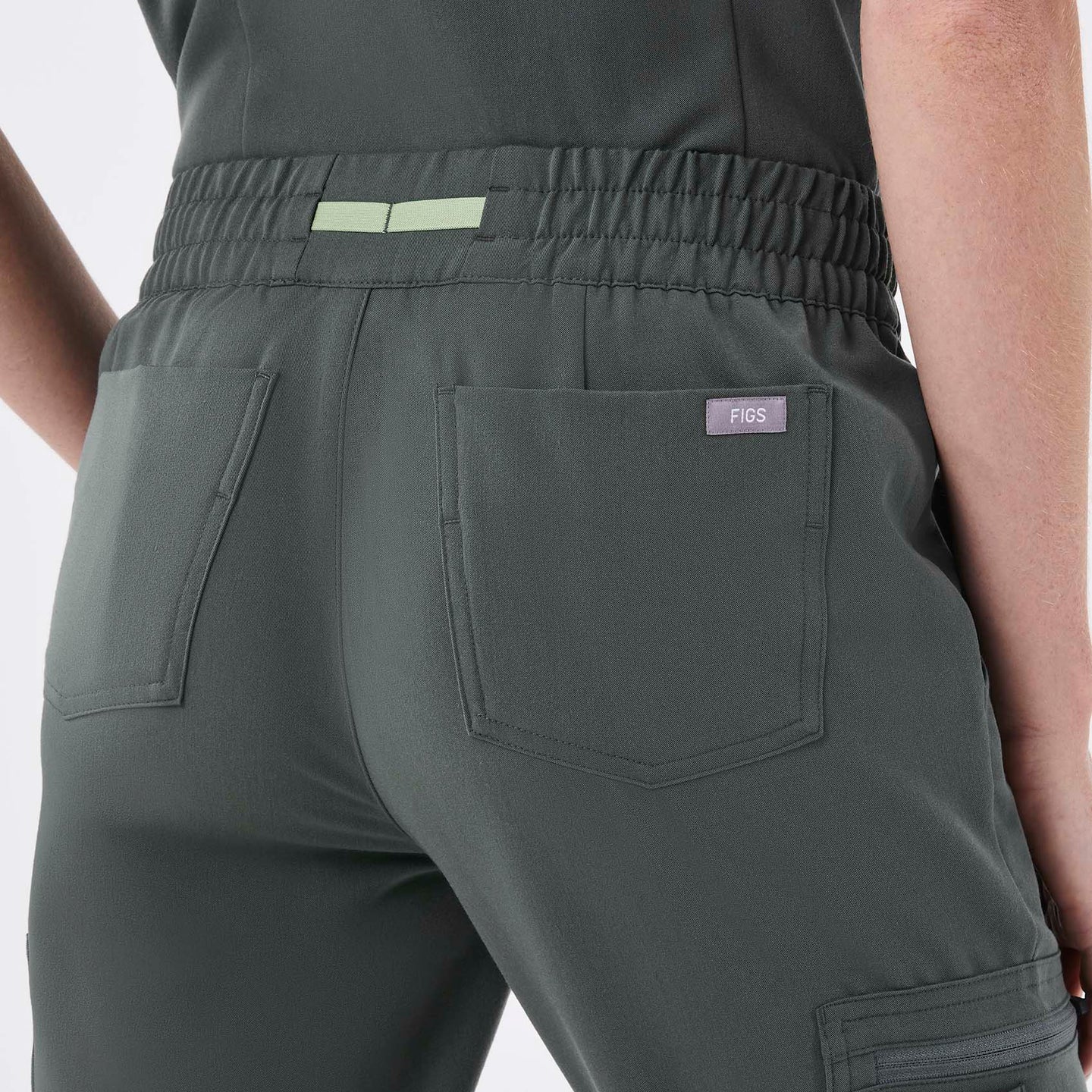 Women’s Uman Relaxed Jogger Scrub Pants Bonsai · FIGS