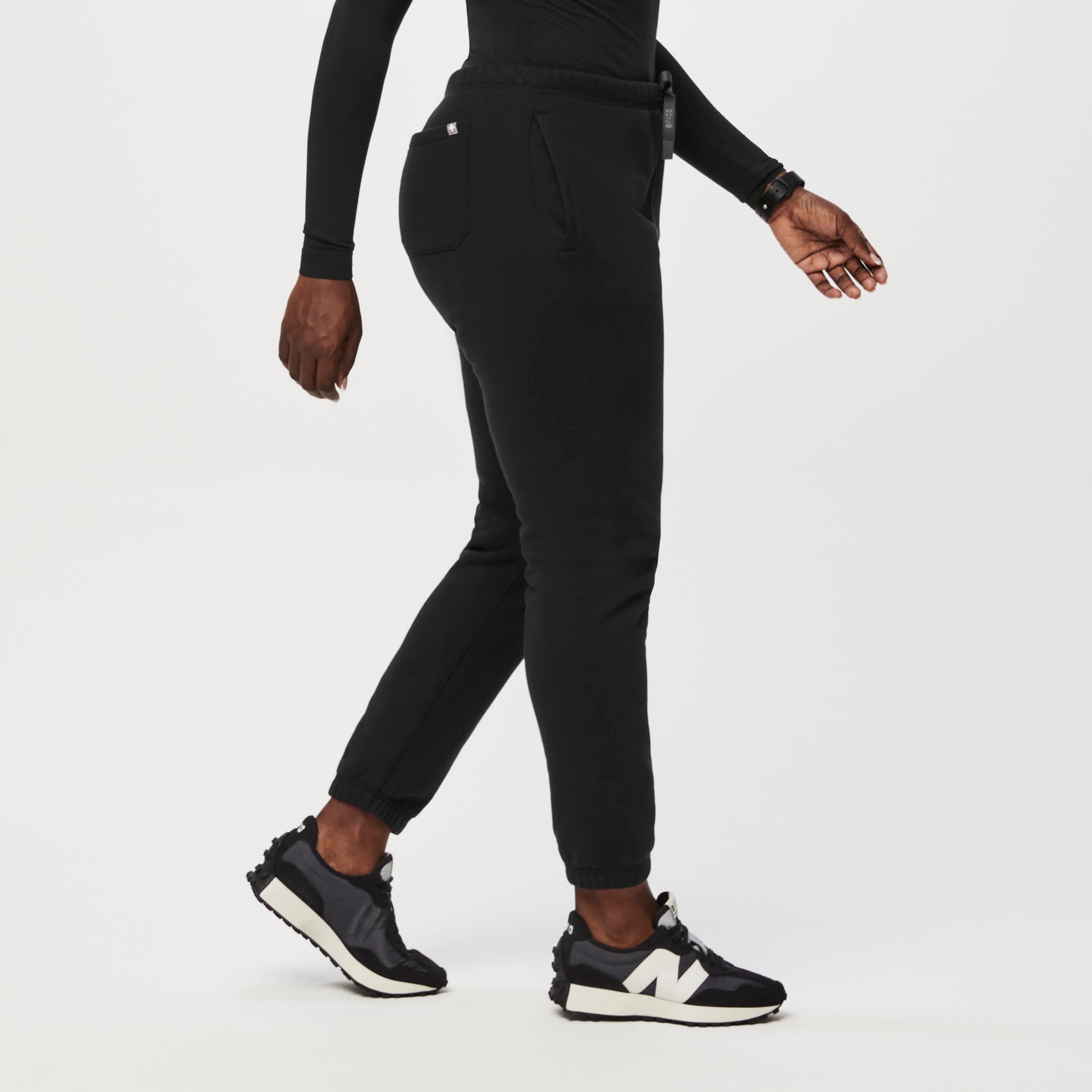 Women's Off-Shift Racing Jogger Sweatpant™ - Racing Black · FIGS