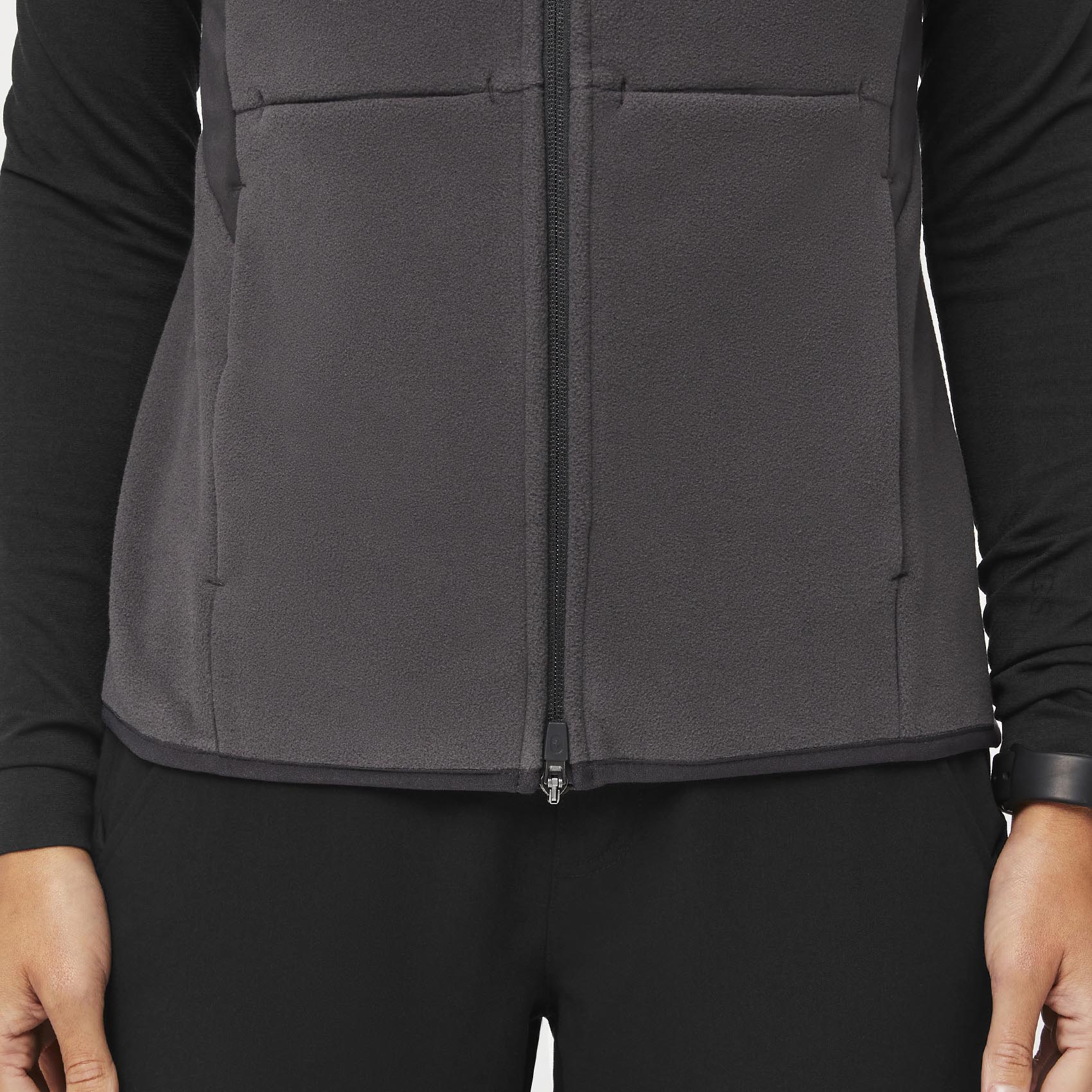 Women's OnShift™ Fleece Vest Deep Charcoal · FIGS