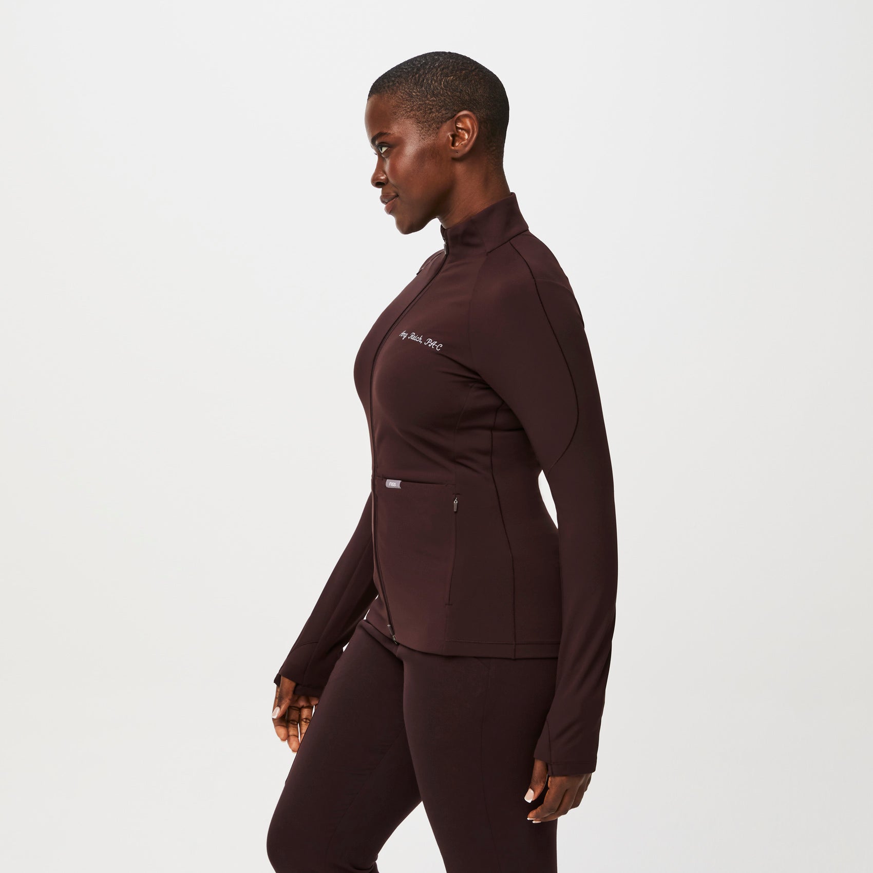 https://cdn.shopify.com/s/files/1/0139/8942/files/Q3_2023_07_ESPRESSO_CONTOURKNIT_W_SAJE_03679.jpg?v=1695688651