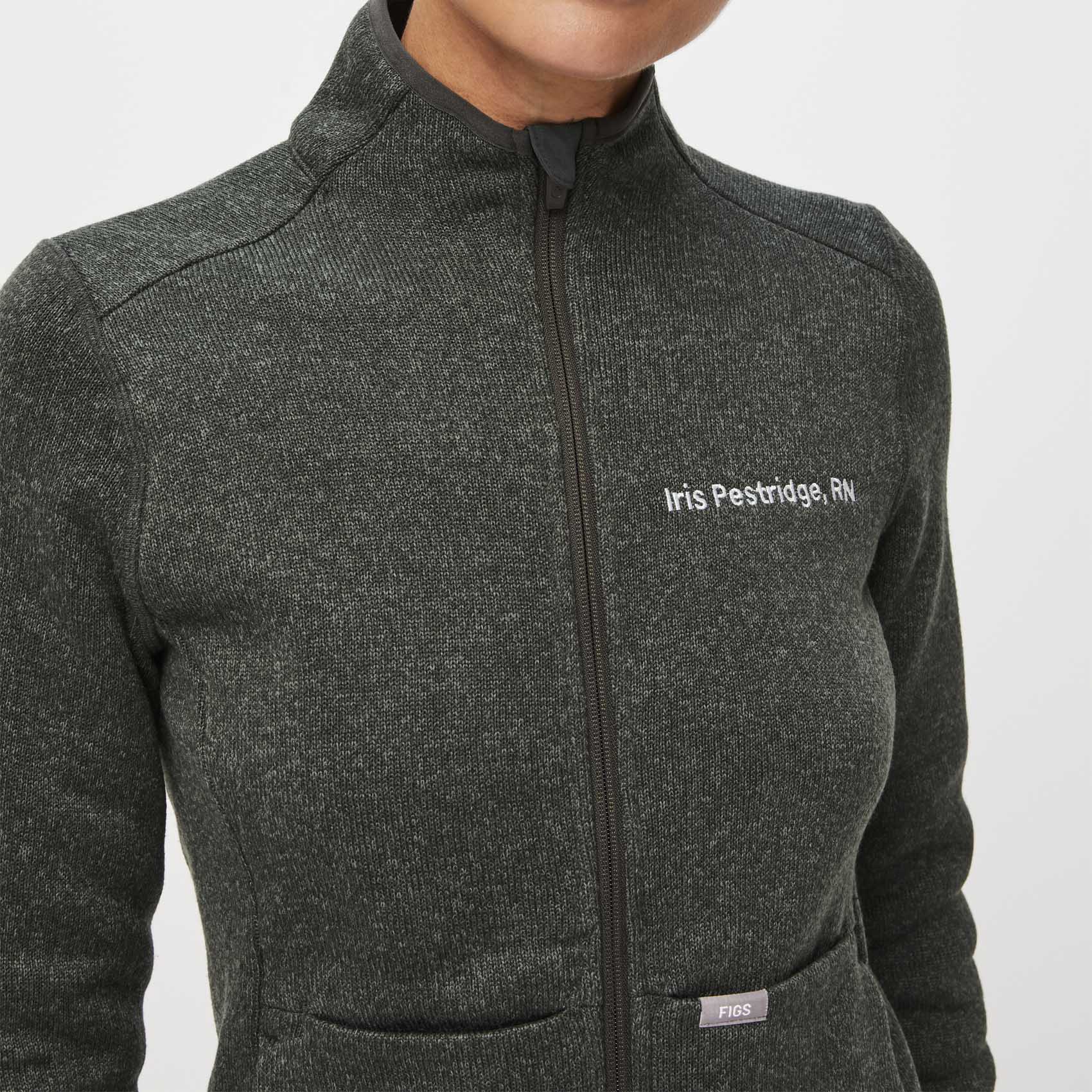 https://cdn.shopify.com/s/files/1/0139/8942/files/Q3_2023_07_HEATHERED-BONSAI_OS-SWEATER-KNIT_W_LOGAN_06618.jpg?v=1695688480