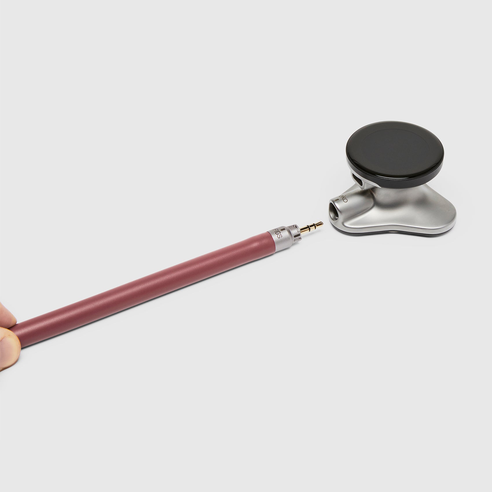 https://cdn.shopify.com/s/files/1/0139/8942/files/Q3_2023_07_MAUVE_CORE-500-EAR-PIECE_U_GHOST_12030_1.jpg?v=1693422783