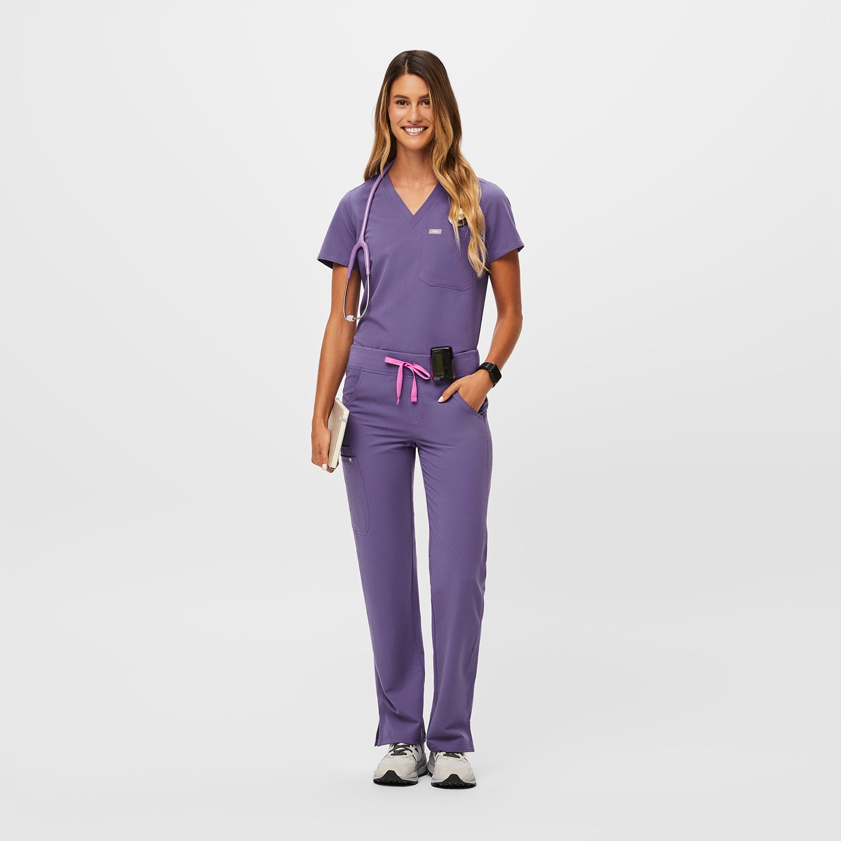 https://cdn.shopify.com/s/files/1/0139/8942/files/Q3_2023_08_AMETHYST_KADE_W_MADI_19943.jpg?v=1700011613