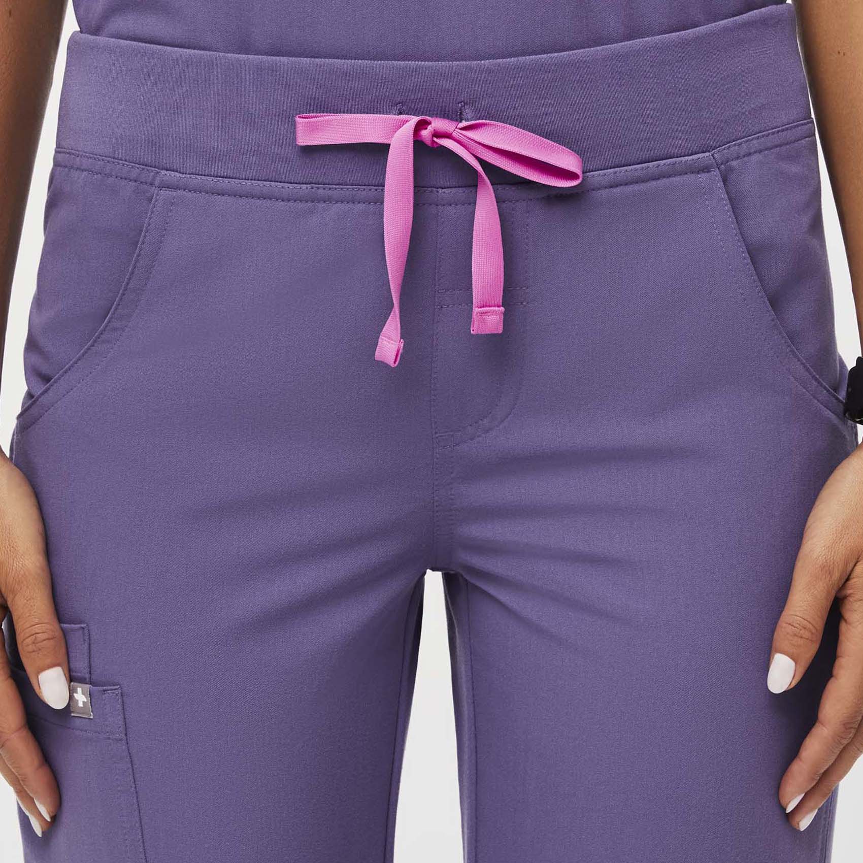 https://cdn.shopify.com/s/files/1/0139/8942/files/Q3_2023_08_AMETHYST_KADE_W_MADI_20013.jpg?v=1700011613