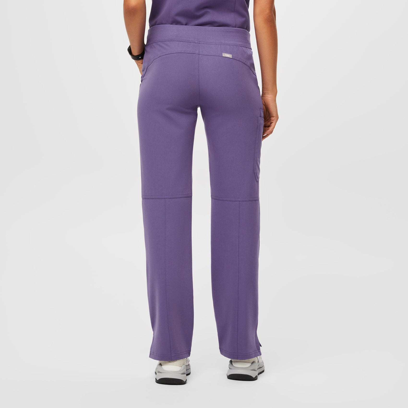 https://cdn.shopify.com/s/files/1/0139/8942/files/Q3_2023_08_AMETHYST_KADE_W_MADI_20029.jpg?v=1700011613