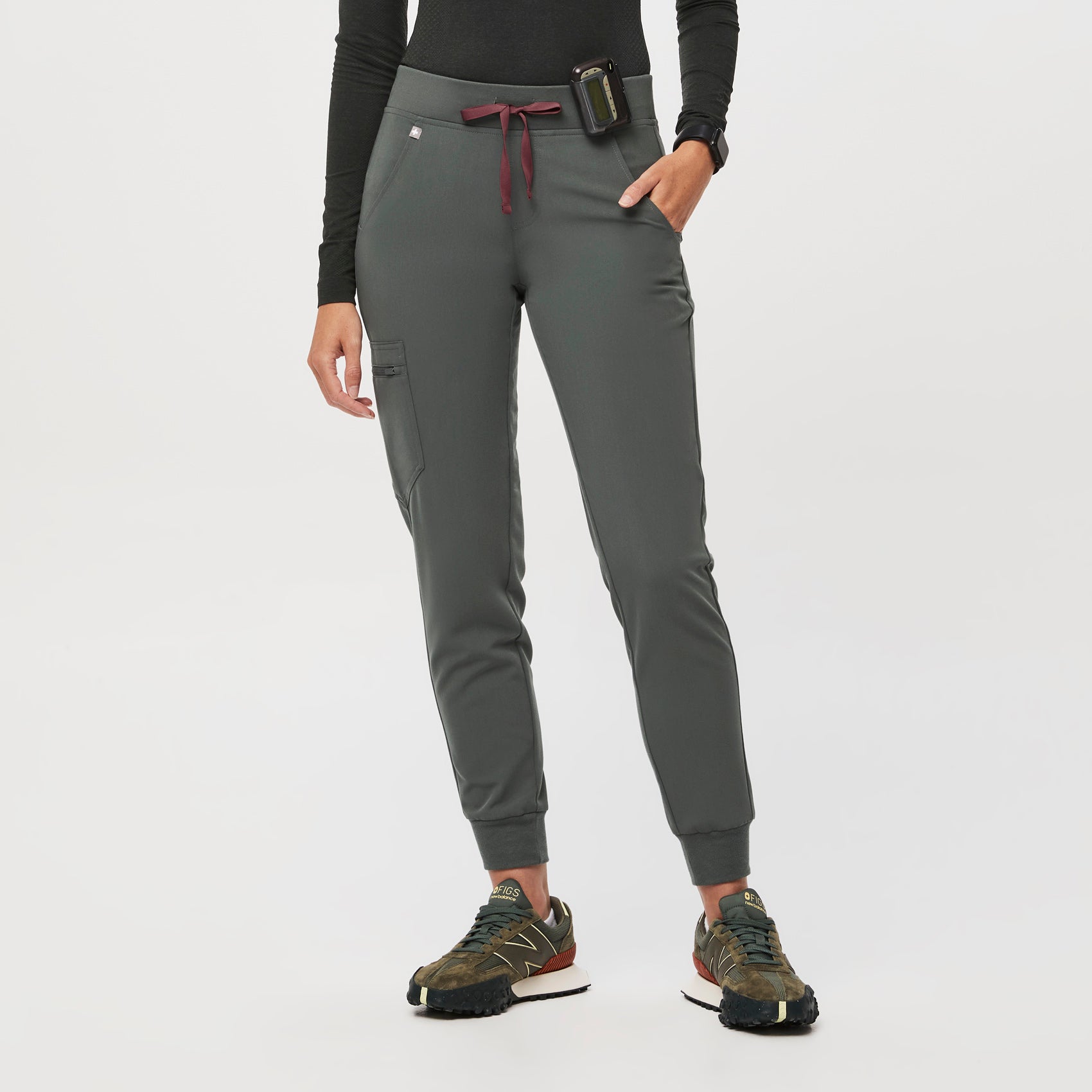 Women's Zamora Jogger Scrub Pants™ · FIGS