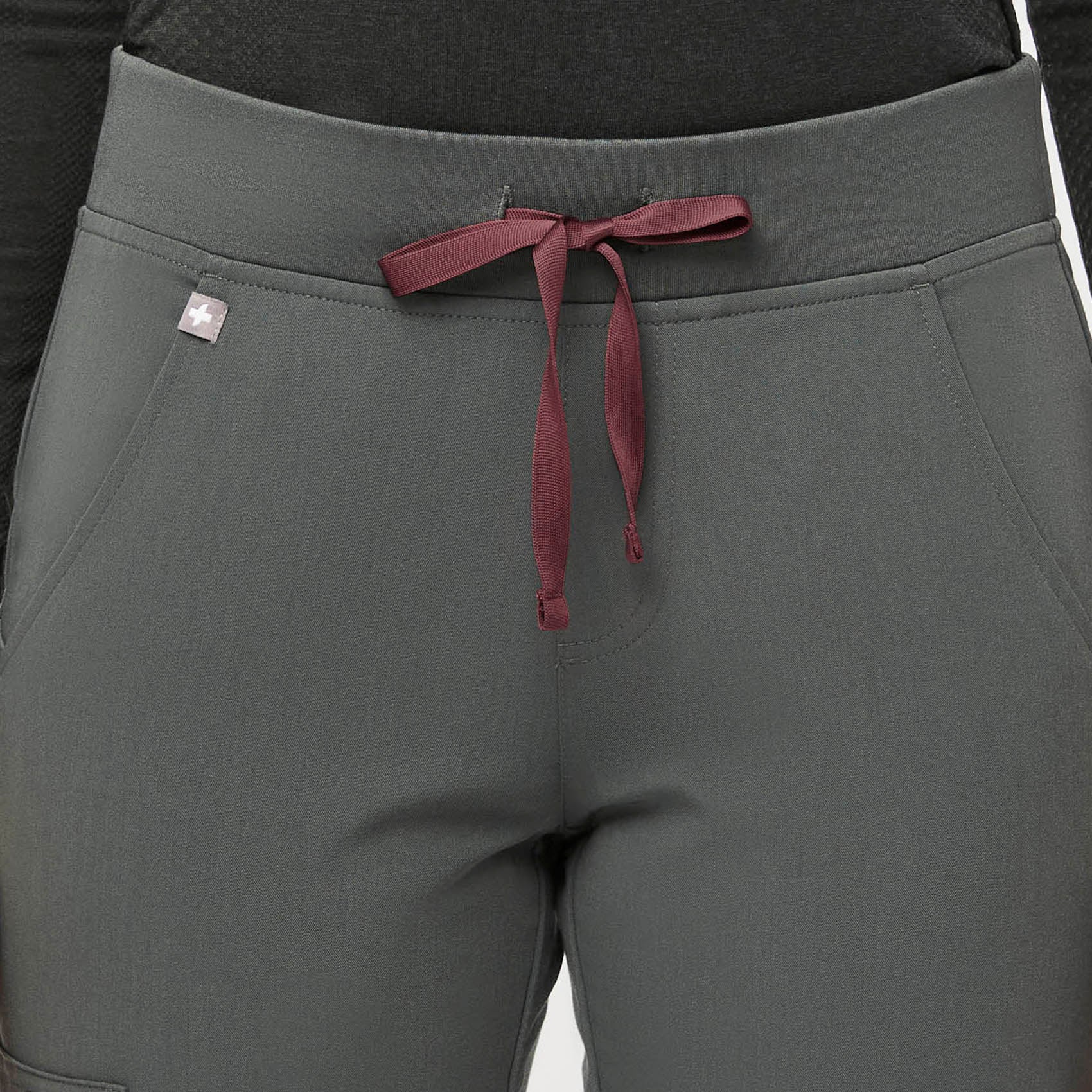 Women's Zamora Jogger Scrub Pants™ Bonsai · FIGS