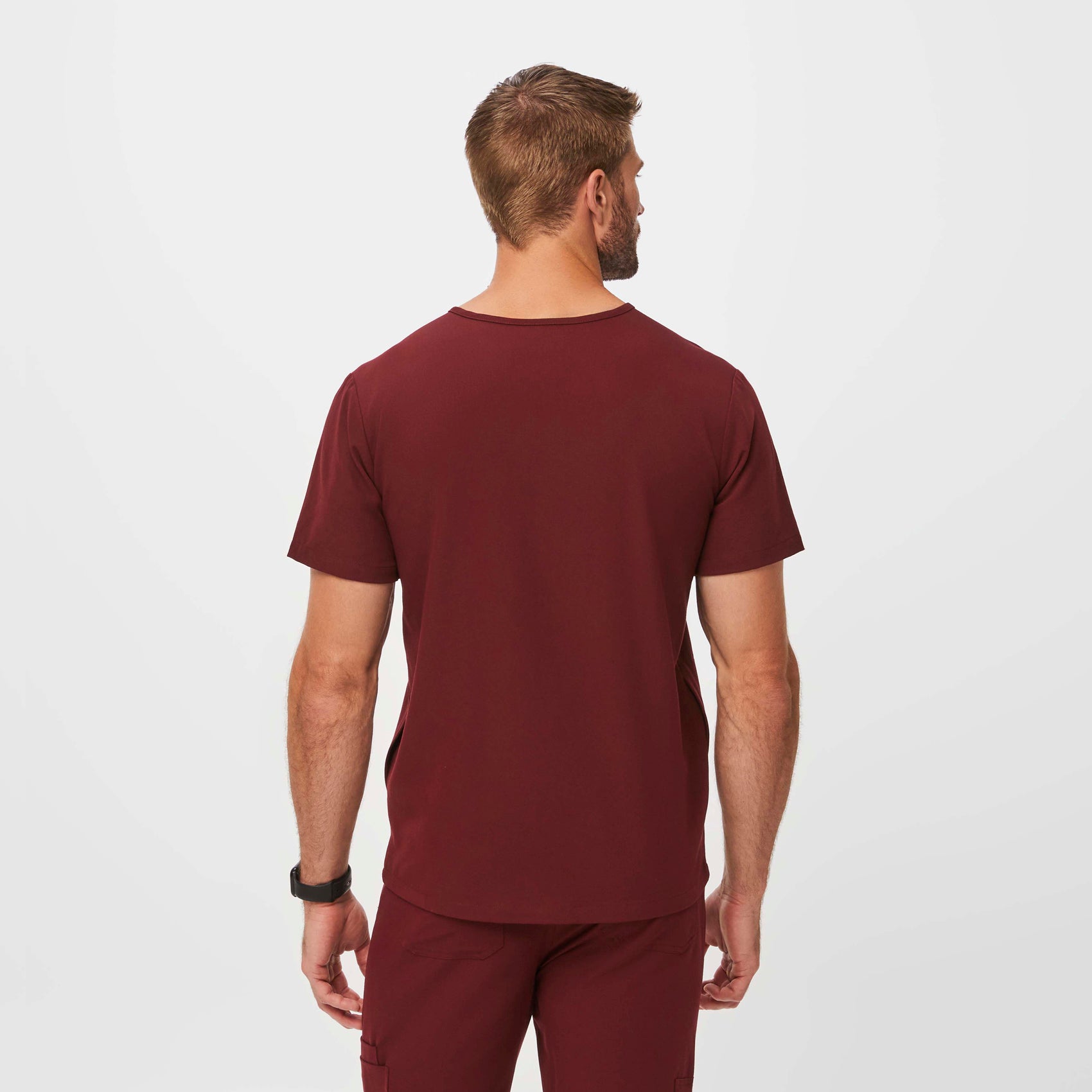 https://cdn.shopify.com/s/files/1/0139/8942/files/Q3_2023_08_BURGUNDY_CHISEC_M_DAVEY_22018.jpg?v=1695927519