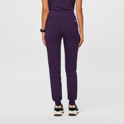 https://cdn.shopify.com/s/files/1/0139/8942/files/Q3_2023_08_BURGUNDY_HW-ZAMORA_W_MADI_19919_f45619e9-57bb-4122-926d-320a83d35acf.jpg?v=1740470580