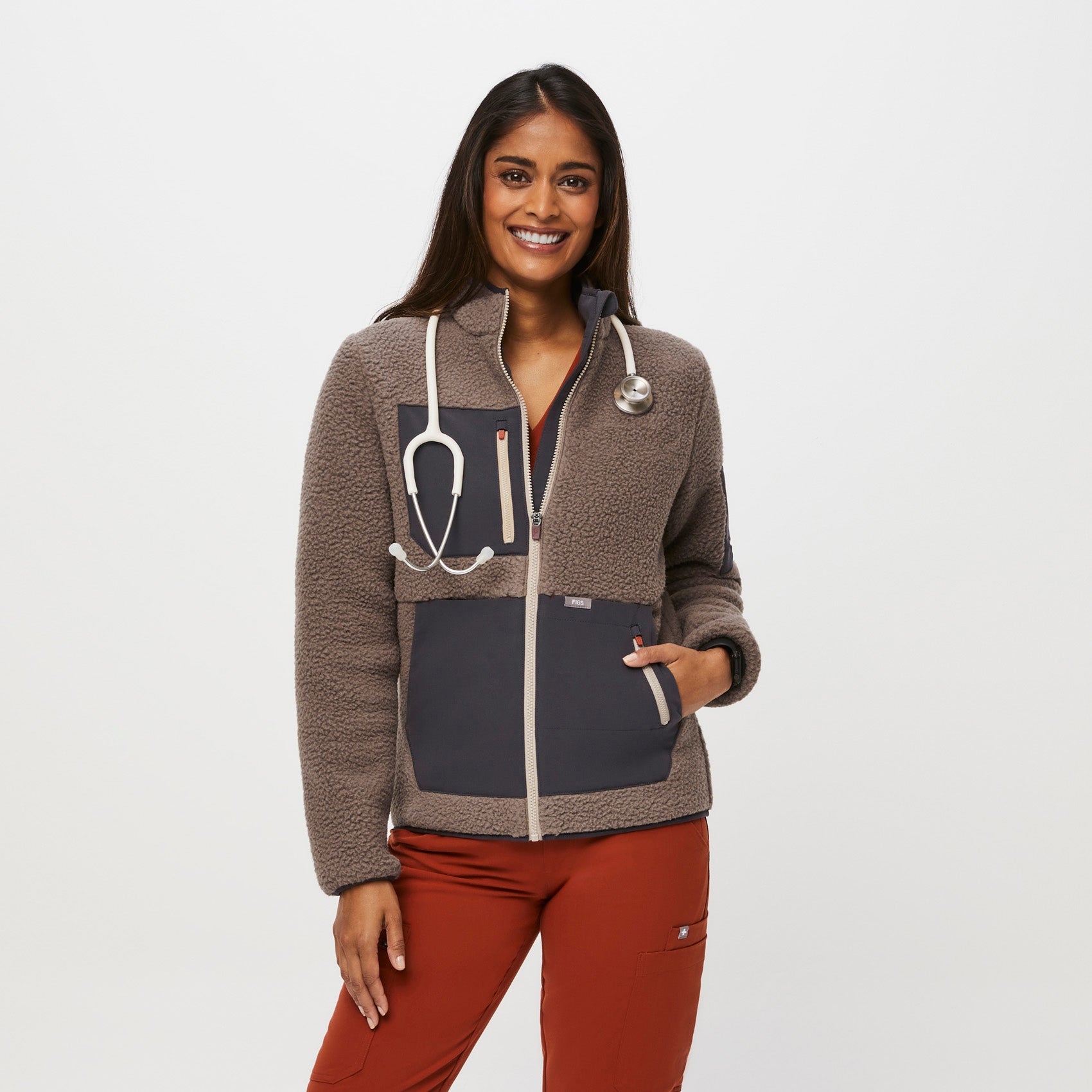 https://cdn.shopify.com/s/files/1/0139/8942/files/Q3_2023_08_CACAO_OS-SHERPA_W_ALYSSAH_14172.jpg?v=1697227853