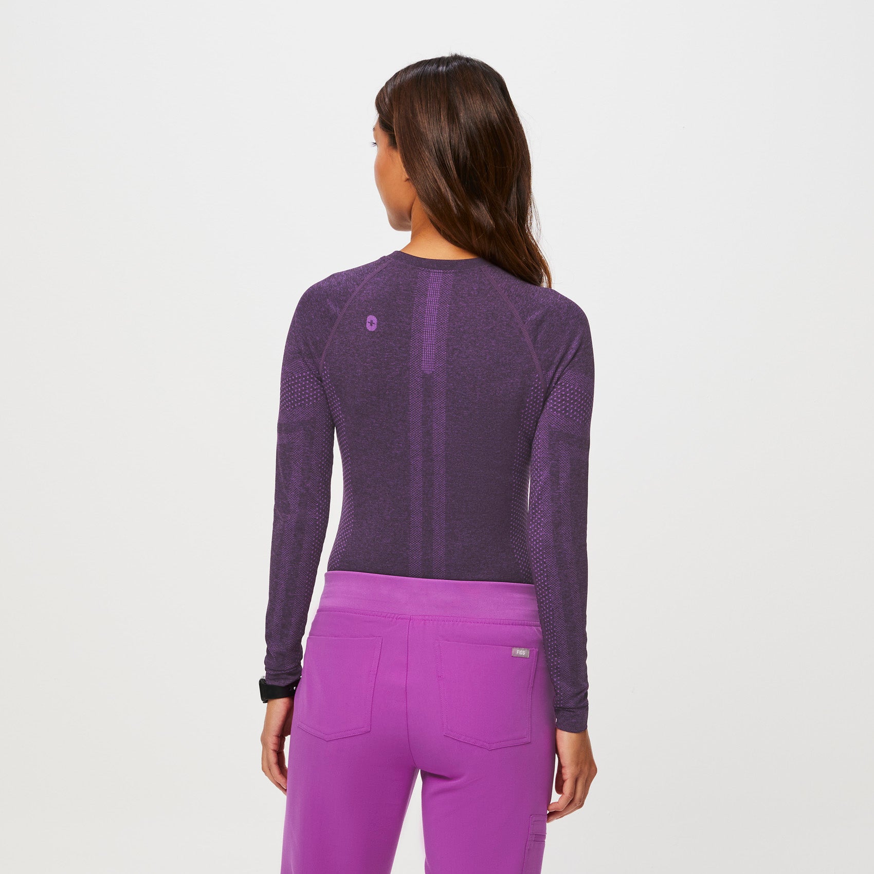 https://cdn.shopify.com/s/files/1/0139/8942/files/Q3_2023_09_PITAYA_SALTA_W_CHARO_32003.jpg?v=1699317303