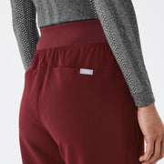 https://cdn.shopify.com/s/files/1/0139/8942/files/Q3_2024_7_BURGUNDY_ISABELLAWIDELEG_CHARO_1756_c60c6099-48fa-4f54-8674-2e41b100cdd9.jpg?v=1725908419