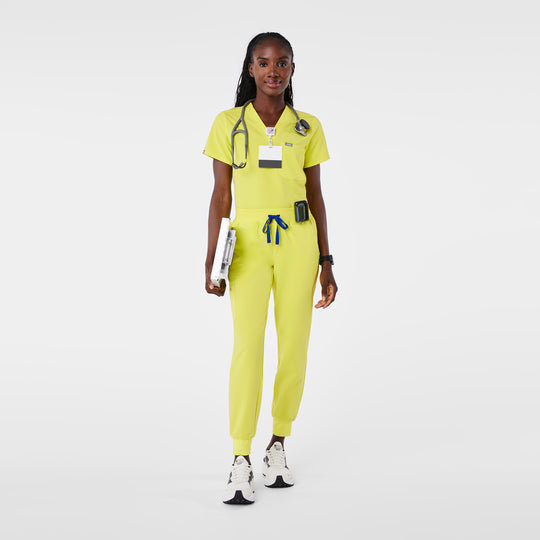 Square Badge Reel Mauve · FIGS