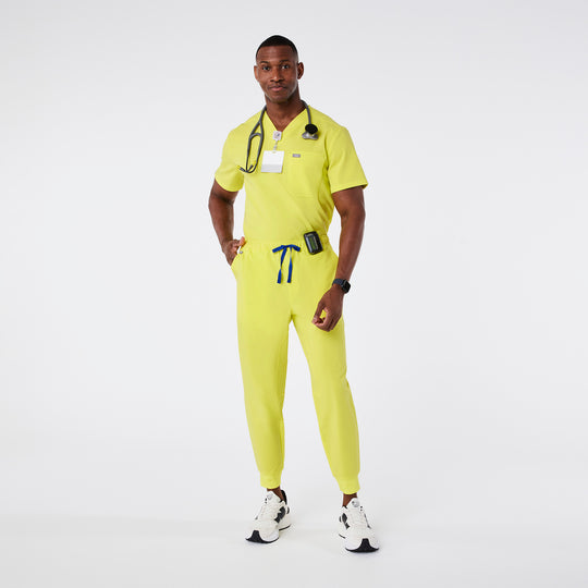 Square Badge Reel Mauve · FIGS