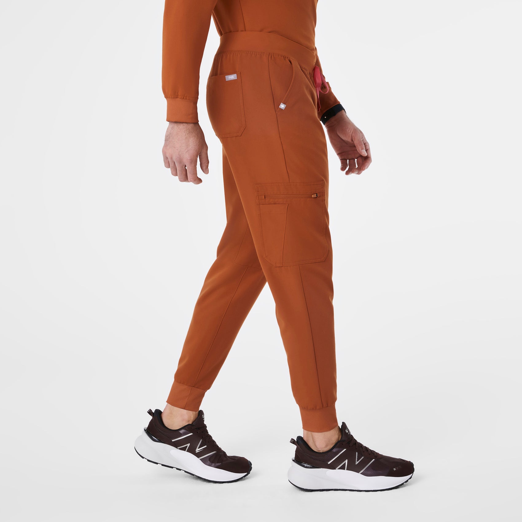 Men s Brey Jogger Scrub Pants Dirty Chai FIGS