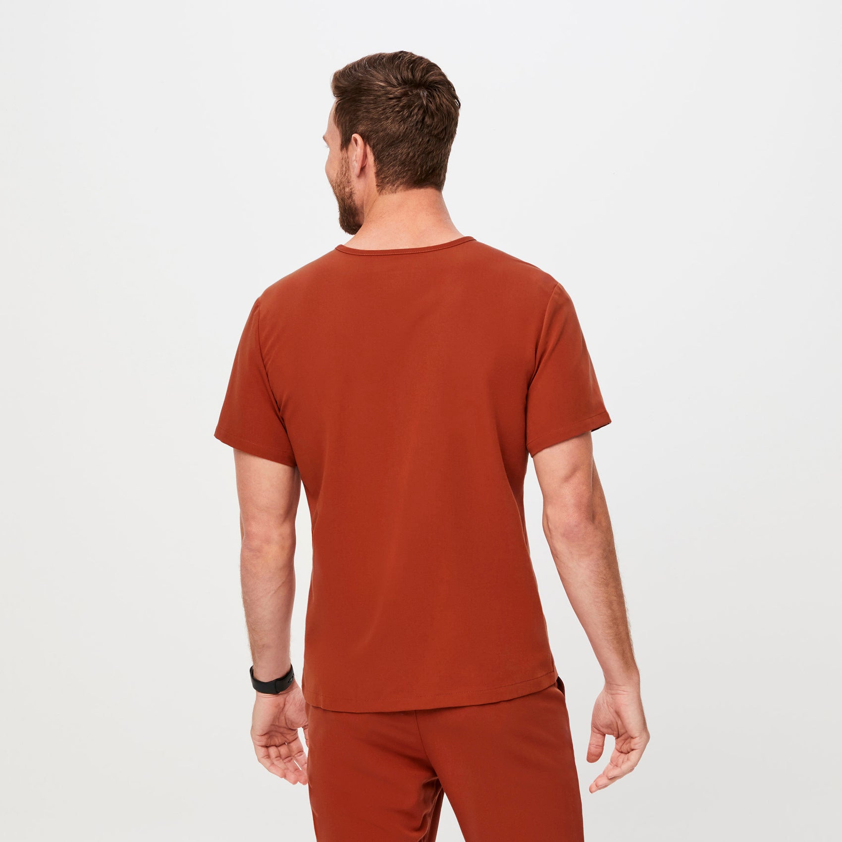 https://cdn.shopify.com/s/files/1/0139/8942/files/Q4_2022_11_AUBURN_SLIM-LEON_M_COREY_01172.jpg?v=1693591131