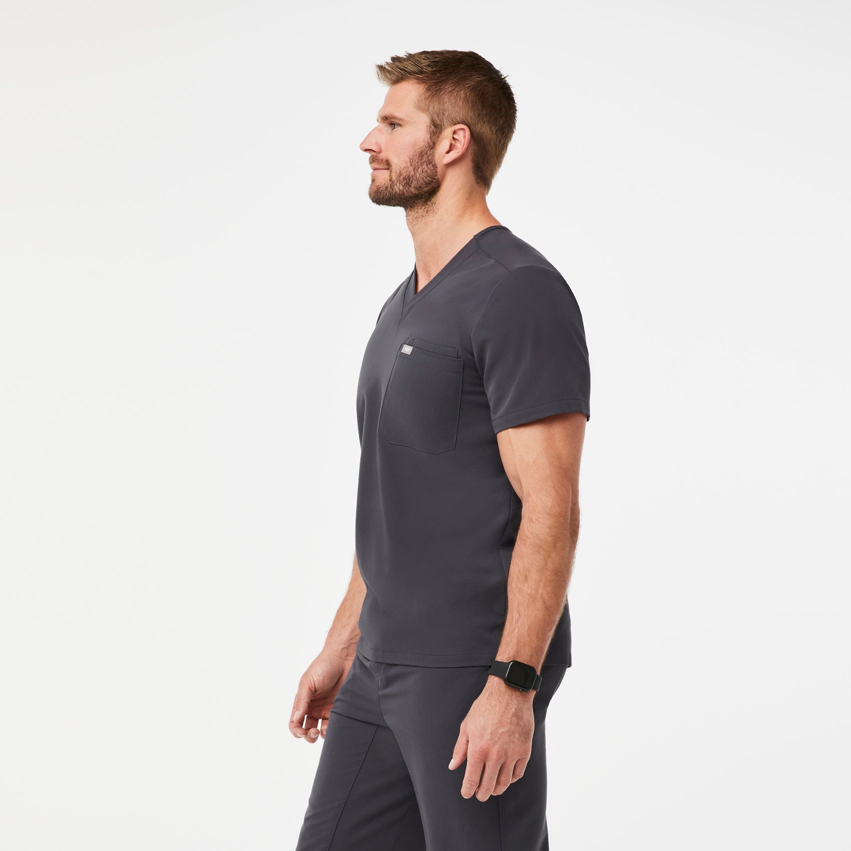 Men's Leon™ Three-Pocket Scrub Top - Charcoal · FIGS
